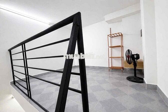 cho thuê phòng có gác không đụng đầu ở Hồ Bá Kiện Q10 không chung chủ