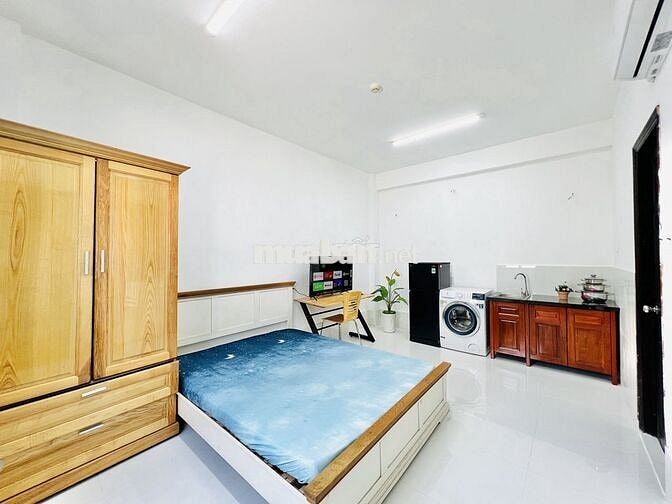 Phòng Đẹp Đón Nắng Mới Xây Ngay Etown Cộng Hòa