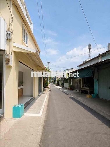Bán nhà MT căn góc chợ Binh Thành DT 4x30m2 giá nhỉnh 4.5T