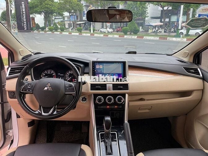 Mitsubishi Xpander Trắng Tự động