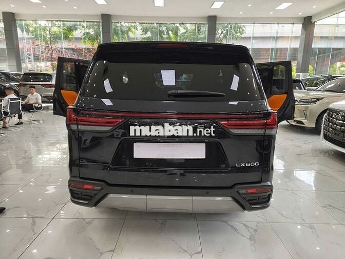 Lexus LX600 2023 Up 4 Ghế VIP Đen