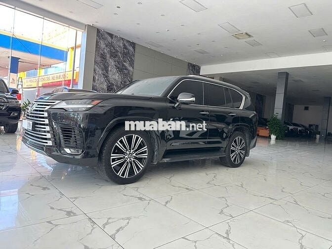 Lexus LX600 2023 Up 4 Ghế VIP Đen