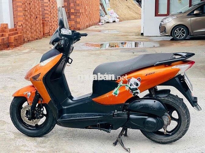 Honda Dylan 150 màu Cam