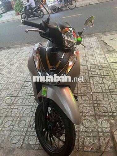 Honda SH Mode 2024 Bạc 8000 km