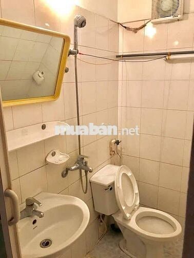 Chỉ hơn 6tr, Cho thuê nhà Ngọc Lâm, 45m, 3pn, full đồ ở ngay!