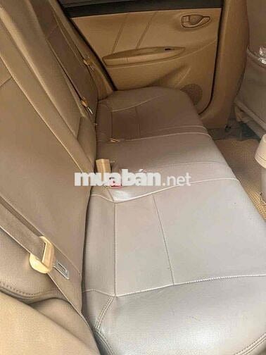 Toyota Vios E 2015 Vàng cát