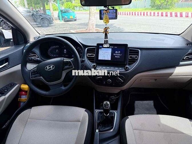Hyundai Accent 2023 Trắng 34.000 km