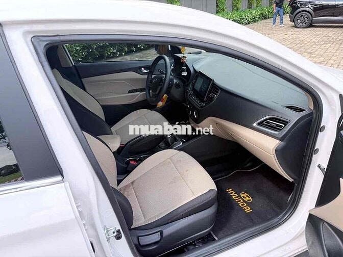 Hyundai Accent 2023 Trắng 34.000 km