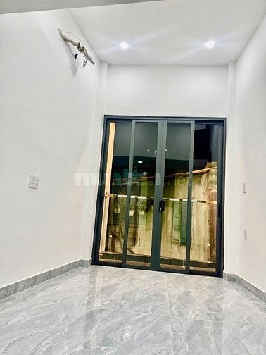 Nhà nhỏ hẻm 2m, hẻm 506 Lạc L Quân, P5, Q11, Phù hợp VK Trẻ, 2PN + 2WC