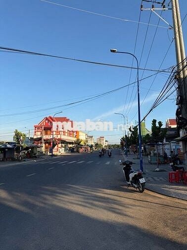 SIÊU PHẨM HÔNG CHỢ LỘC AN CÁCH BIỂN 500M CHỈ 2TY6