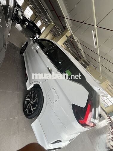 Mitsubishi Xpander pre 2024 giá còn thương lượng