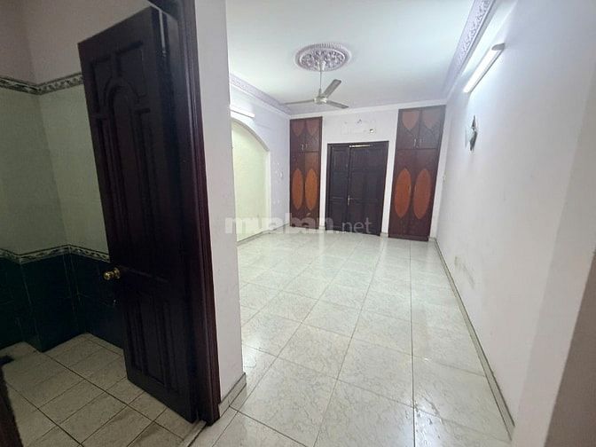 cho thuê nhà MT 439 Cộng Hòa12mx28m 3 lầu chỉ 155tr/tháng