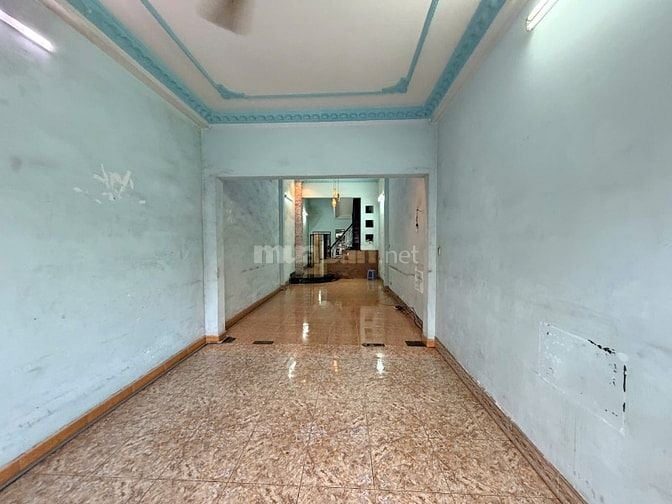 cho thuê nhà MT 439 Cộng Hòa12mx28m 3 lầu chỉ 155tr/tháng