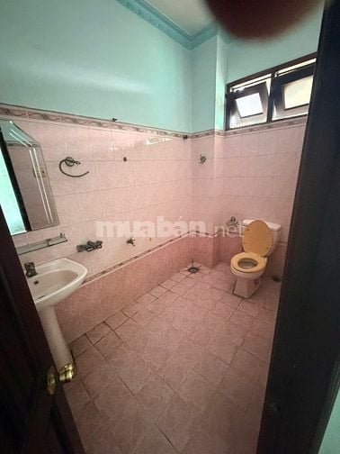 cho thuê nhà MT 439 Cộng Hòa12mx28m 3 lầu chỉ 155tr/tháng