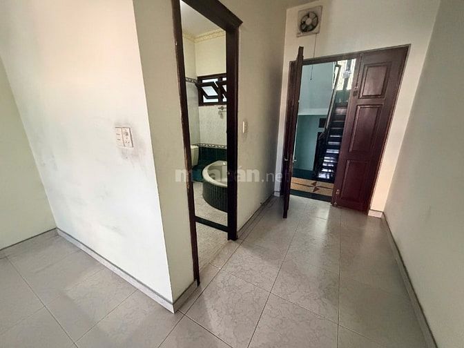cho thuê nhà MT 439 Cộng Hòa12mx28m 3 lầu chỉ 155tr/tháng
