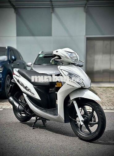 Honda Vision Fi màu Bạc