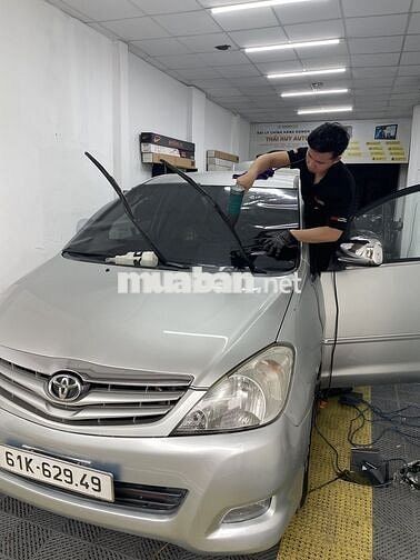 Toyota Innova 2010 G Bạc Số sàn