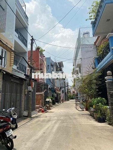 CẦN BÁN NHÀ HẺM 8M ĐỒNG ĐEN, TÂN BÌNH (DT HƠN 44M2). GIÁ 3TỶ950 CÒN TL