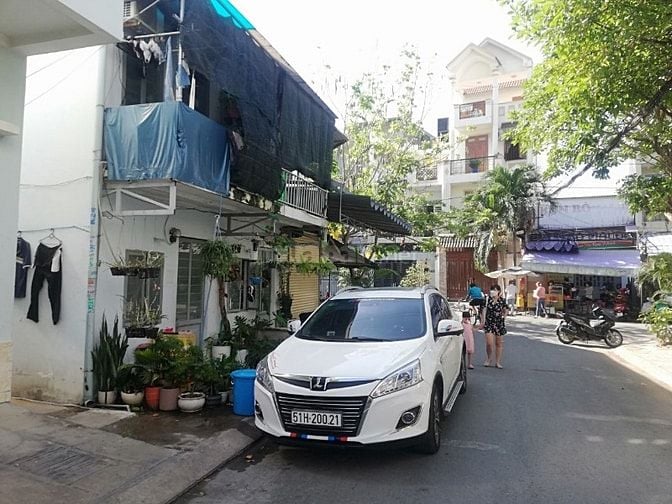 NHÀ MẶT TIỀN NHỎ XINH- KHU VẠN PHÁT HƯNG (LACASA)