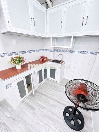 Nhà mới 4 Tầng Q6, Sổ công chứng ngay, Chỉ hơn 1 t.i