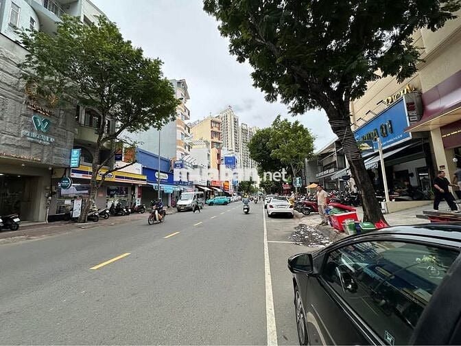 Tôi bán nhà 4lau mặt tiền Phạm Hùng,quận 8,5.5x17m,thuê 38tr/th,17ty
