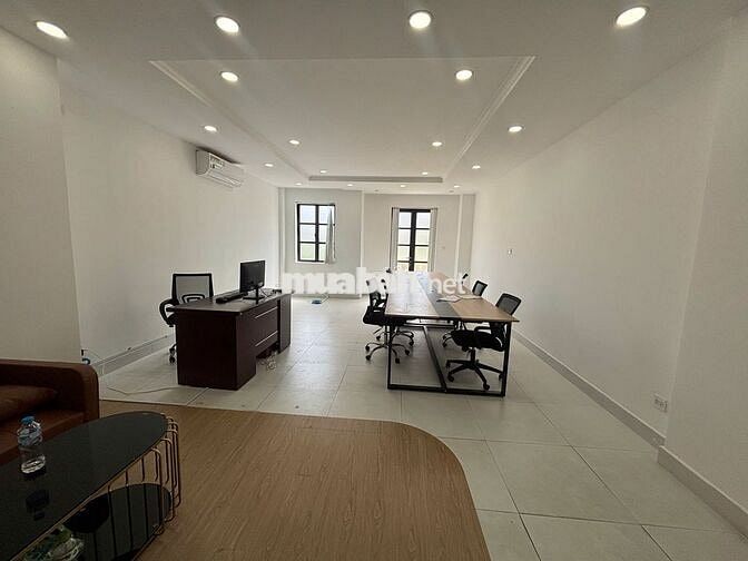  văn phòng Cityland sẵn nội thất
