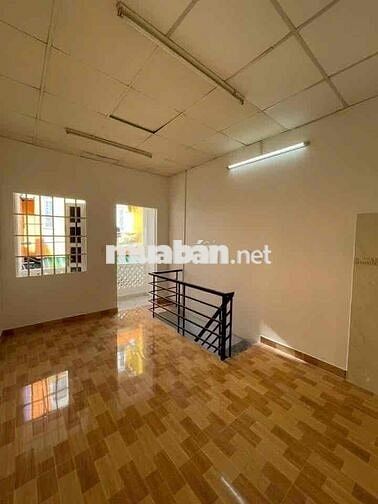 cho thuê nguyên căn lê văn thọ kế bên cv làng hoa