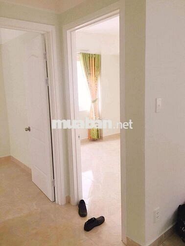 Cho thuê căn hộ 64m2 2PN 1WC nhà trống với giá 6tr - Happy City