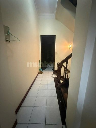 Nhà Sát ĐH Kinh Tế-Phố Trần Đại Nghĩa-ÔTÔ Đỗ Cửa-DT68m2 x 4Tầng-15Tỷ2