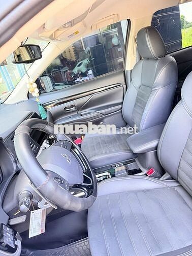 Mitsubishi Outlander 2025 Nâu