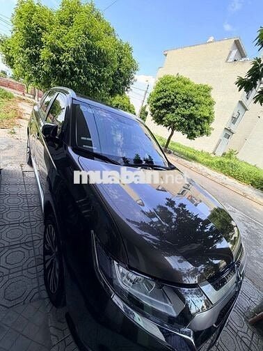 Mitsubishi Outlander 2025 Nâu