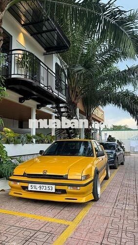 Honda Accord màu Vàng