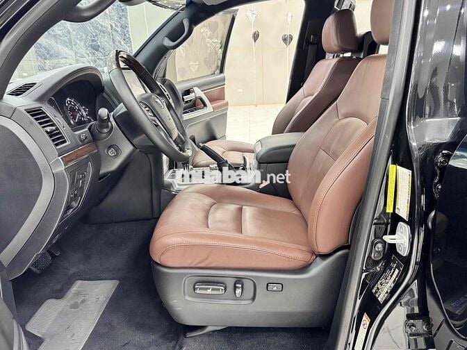 Toyota Land Cruiser 2016 V8 5.7 Nhập Mỹ
