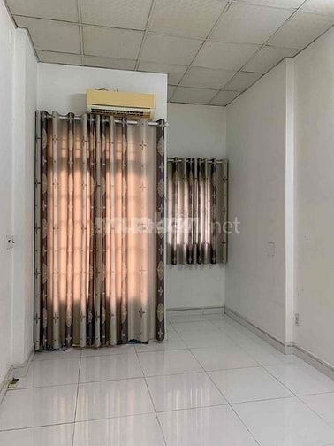 Nhà nguyên căn Nguyễn Vân Khối gần ngã ba chùa Nghệ Sỹ