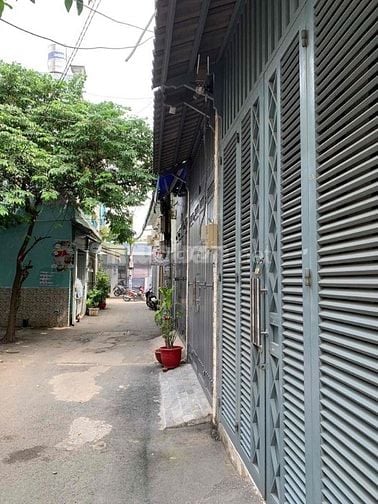 Nhà nguyên căn Nguyễn Vân Khối gần ngã ba chùa Nghệ Sỹ