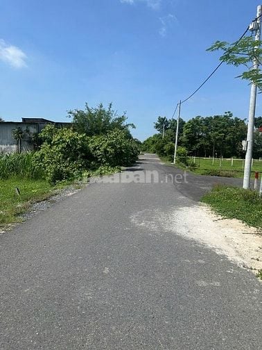 Bán Đất 200m² thổ cư 140m² góc 2 mặt tiền đường giá 1.55 tỷ tại Xã Tân