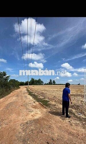 bán đất 1653m2, 2 mặt tiền, cách ql20 1km, đường 24m