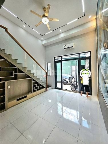 Nhà đẹp full nội thất - hẻm ô tô - sổ hồng riêng 45m² - Phan Văn Hớn