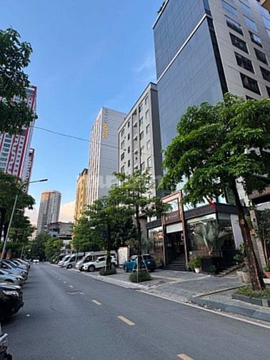 BÁN TOÀ VĂN PHÒNG PHỐ DỊCH VỌNG HẬU- 1300M2- MT: 32M- 280 TỶ