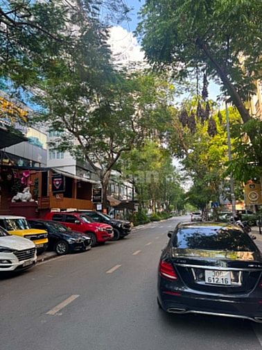 BÁN TOÀ VĂN PHÒNG PHỐ DỊCH VỌNG HẬU- 1300M2- MT: 32M- 280 TỶ