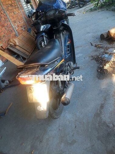 Suzuki Xe máy màu Đen