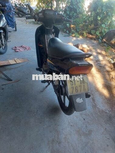 Suzuki Xe máy màu Đen