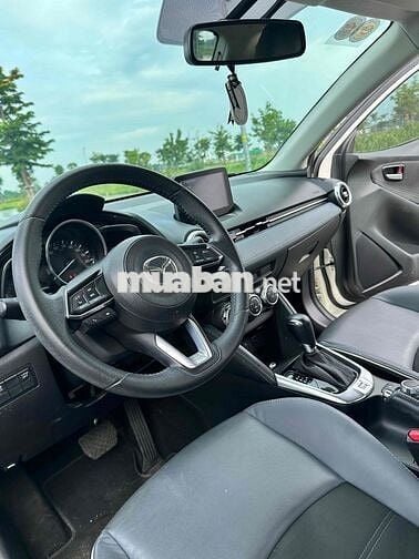 Mazda 2 2022, Màu : Trắng, Odo : 17.000km