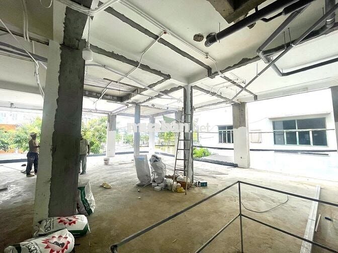 CHO THUÊ NHÀ MẶT BẰNG 2 TẦNG LÔ GÓC GẦN BIỂN NGAY TTTP