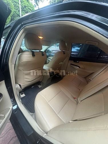 Toyota Camry 2.5, đời 2015, màu đen