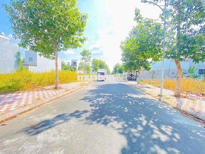 NỀN ĐẸP ĐẦU ĐƯỜNG SỐ 11 KHU HỒNG LOAN 5C.