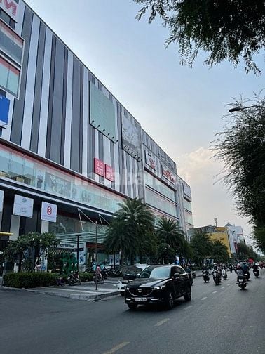 BÁN NHÀ MẶT TIỀN SƯ VẠN HẠNH, PHƯỜNG 12, QUẬN 10. 