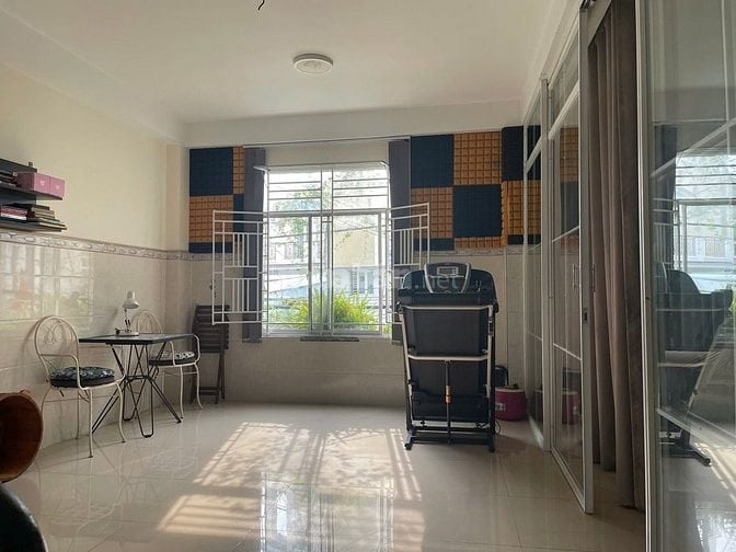 NHÀ GẦN SÂN BAY GA T3-CHỢ PHẠM VĂN BẠCH 