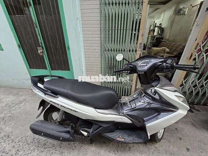Honda Air Blade FI2014 Trắng đen
