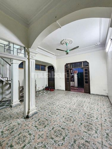 Thạch Bàn – Long Biên – Ô Tô – 72 M2 – 3 Tầng – MT 5.5 M – Giá 12.4 Tỷ